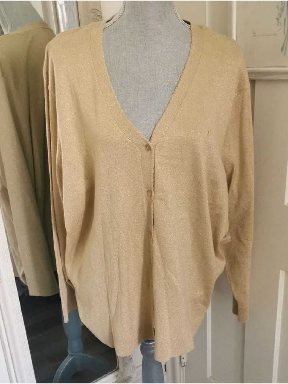 Vintage NWT Womens Tradition Gold Mettalic V neck Cardigan. Size 3X or 24W